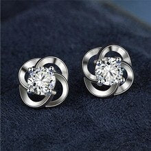 MEN DIAMOND EARRING