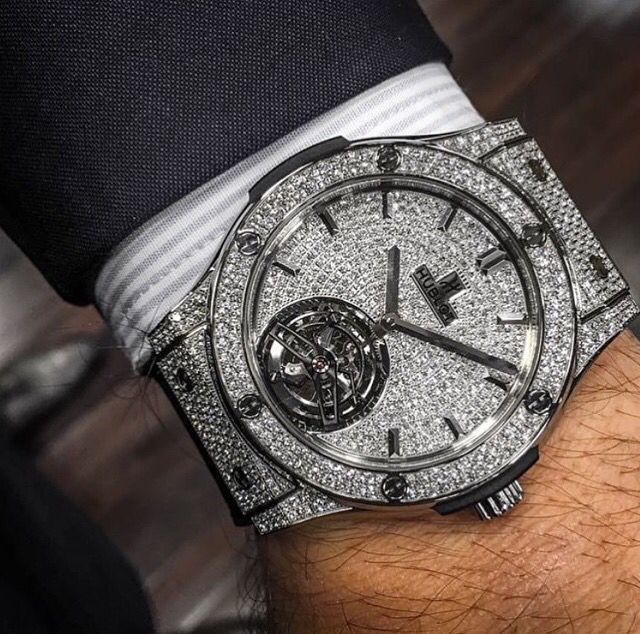 MEN DIAMOND WATCH