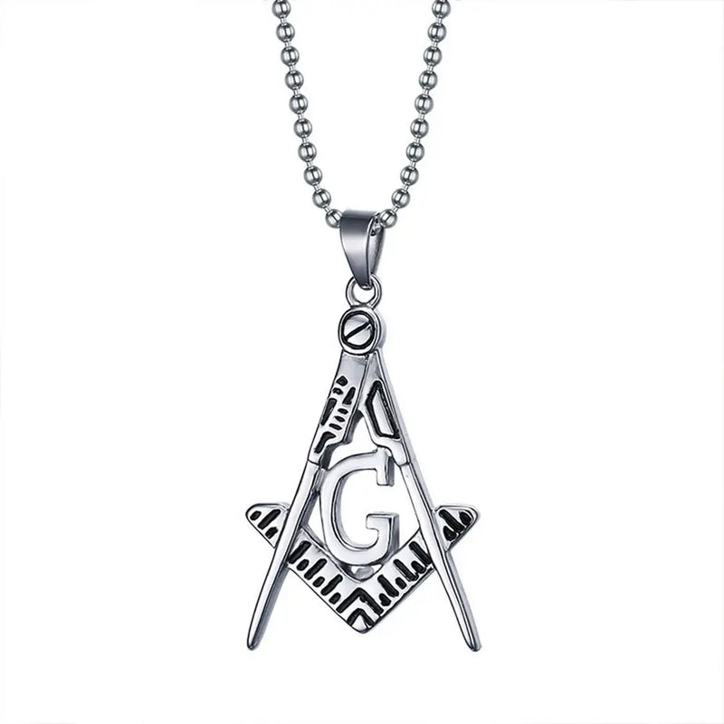 MEN SLIVER PENDANT